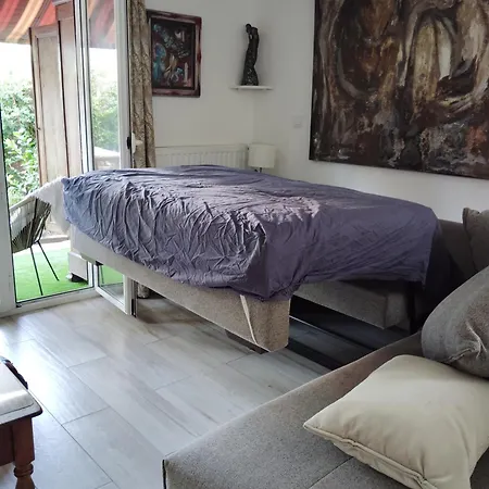 Elegant Studio, Base Nature, A Pied * Fréjus