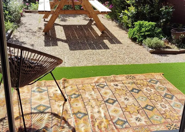 Elegant Studio, Base Nature, A Pied