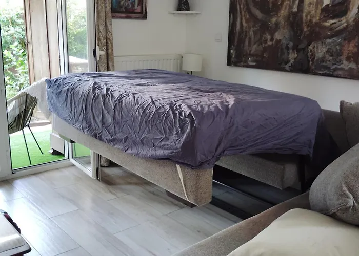 Elegant Studio, Base Nature, A Pied * Fréjus